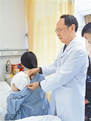 做梦梦见全身只有骨骼的人(梦见人体骨架是什么意思)