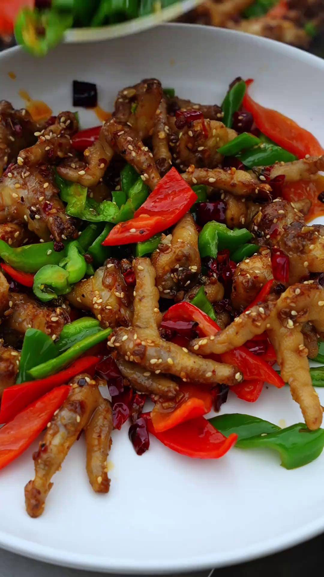 干锅鸡爪起名字怎么起好_(鸡爪干锅的做法大全集窍门)